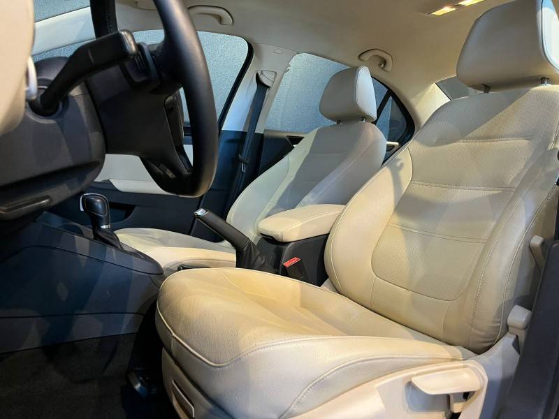 VOLKSWAGEN - JETTA - 2017/2017 - Azul - R$ 98.900,00