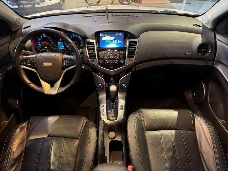 CHEVROLET - CRUZE - 2014/2014 - Branca - R$ 72.900,00