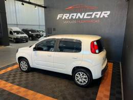 FIAT - UNO - 2015/2016 - Branca - R$ 39.900,00