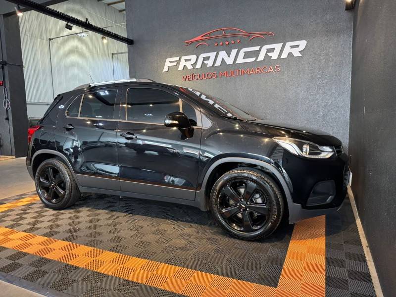 CHEVROLET - TRACKER - 2018/2019 - Preta - R$ 89.900,00