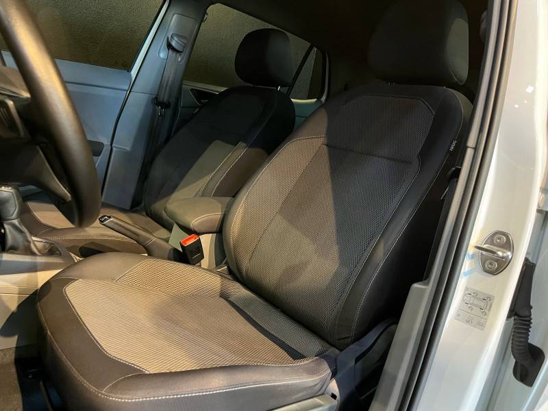 VOLKSWAGEN - T-CROSS - 2021/2021 - Branca - R$ 105.900,00