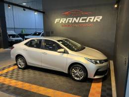 TOYOTA - COROLLA - 2017/2018 - Prata - R$ 92.900,00