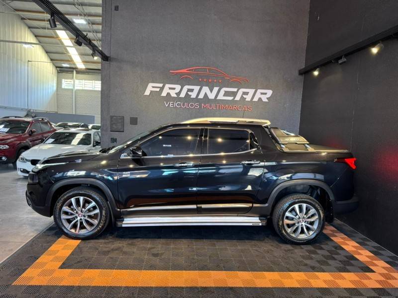 FIAT - TORO - 2020/2021 - Preta - R$ 122.900,00