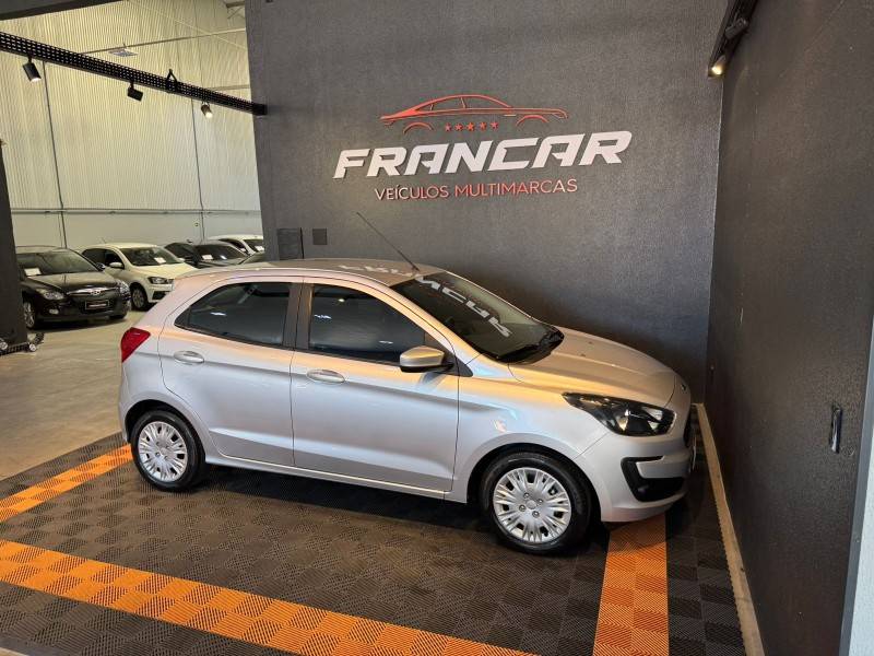 FORD - KA - 2018/2019 - Prata - R$ 48.900,00