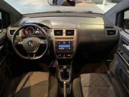 VOLKSWAGEN - FOX - 2019/2019 - Vermelha - R$ 67.900,00