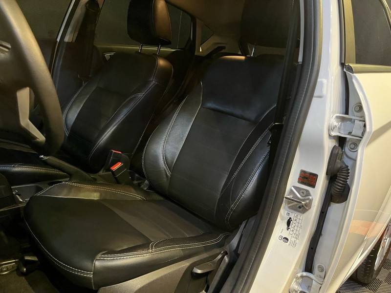 FORD - FIESTA - 2017/2017 - Branca - R$ 59.900,00