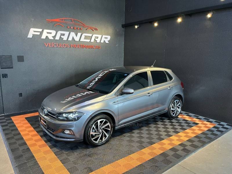 VOLKSWAGEN - POLO - 2021/2022 - Cinza - R$ 95.900,00