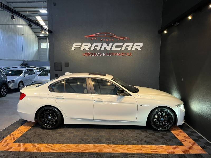 BMW - 328I - 2013/2013 - Branca - R$ 109.900,00