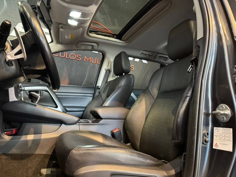 MITSUBISHI - PAJERO SPORT - 2020/2021 - Cinza - R$ 249.900,00