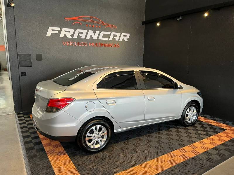 CHEVROLET - PRISMA - 2015/2015 - Prata - R$ 57.900,00