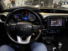 TOYOTA - HILUX - 2018/2019 - Cinza - R$ 180.000,00