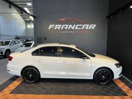 VOLKSWAGEN - JETTA - 2012/2012 - Branca - R$ 63.900,00