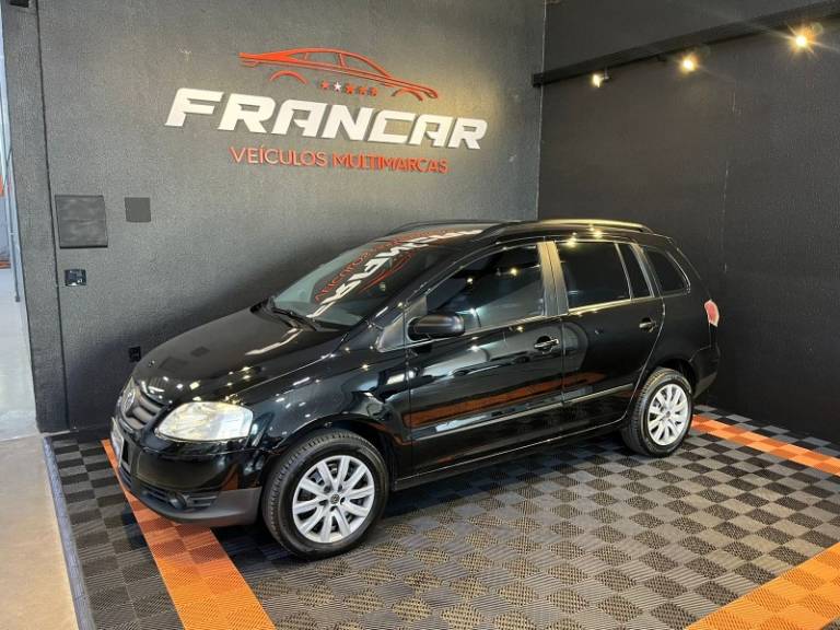 VOLKSWAGEN - SPACEFOX - 2009/2010 - Preta - R$ 34.900,00