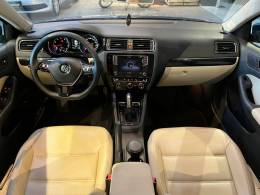 VOLKSWAGEN - JETTA - 2017/2017 - Azul - R$ 98.900,00