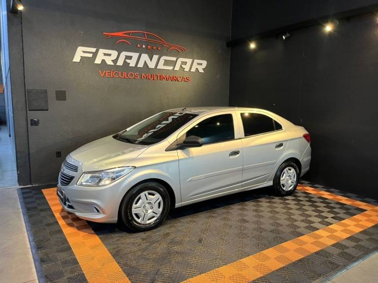 CHEVROLET - PRISMA - 2017/2018 - Prata - R$ 52.900,00