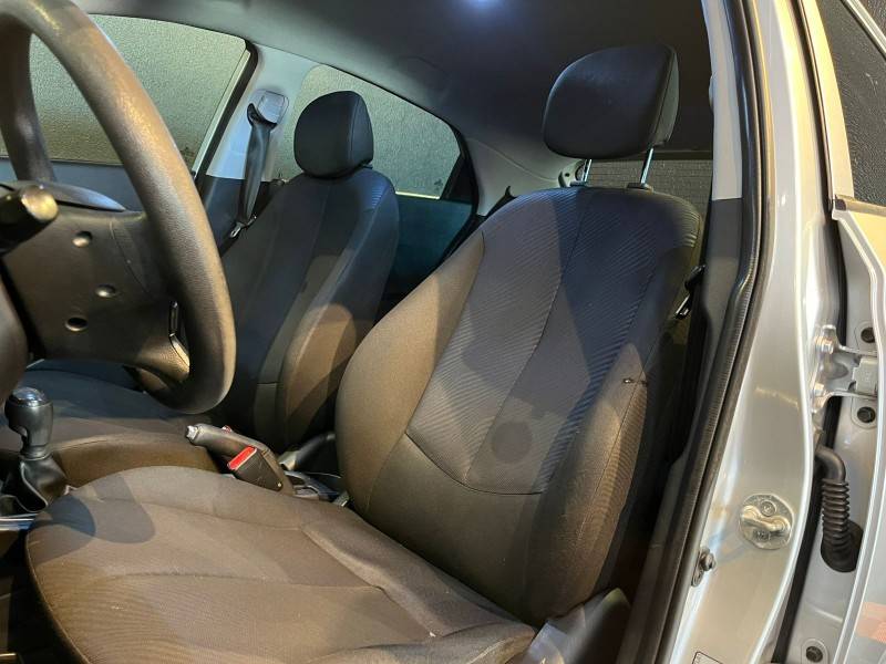 HYUNDAI - HB20 - 2013/2013 - Prata - R$ 39.900,00