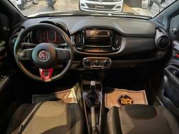 FIAT - UNO - 2015/2016 - Branca - R$ 46.900,00