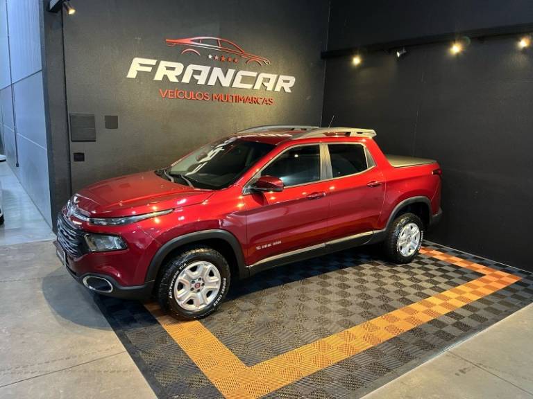 FIAT - TORO - 2016/2017 - Vermelha - R$ 85.900,00