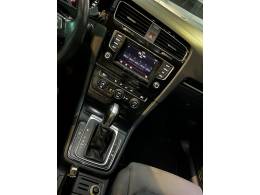 VOLKSWAGEN - GOLF - 2014/2015 - Branca - R$ 77.900,00