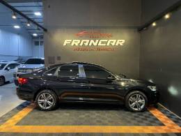 VOLKSWAGEN - JETTA - 2018/2019 - Preta - R$ 121.900,00