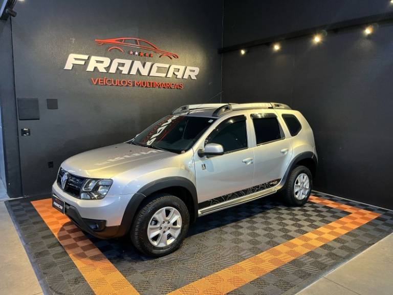 RENAULT - DUSTER - 2015/2016 - Prata - R$ 65.900,00