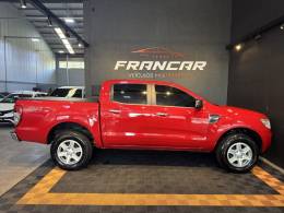 FORD - RANGER - 2012/2013 - Vermelha - R$ 107.900,00