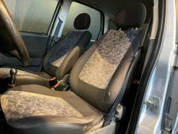 CHEVROLET - MERIVA - 2003/2004 - Prata - R$ 26.900,00