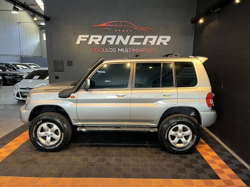 MITSUBISHI - PAJERO TR4 - 2005/2005 - Prata - R$ 43.900,00