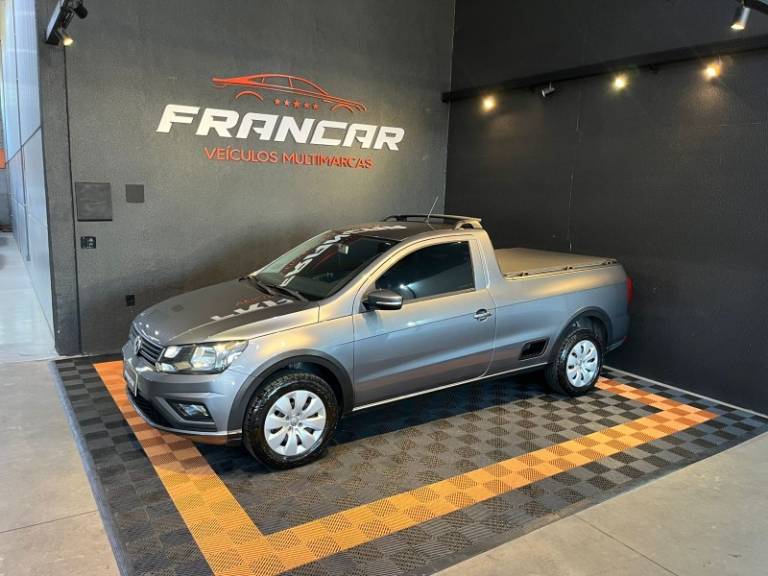 VOLKSWAGEN - SAVEIRO - 2017/2018 - Cinza - R$ 61.900,00