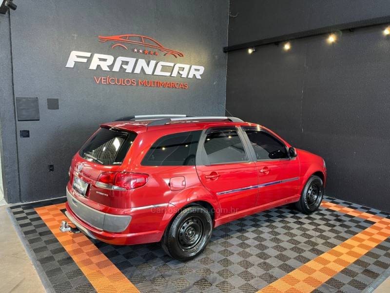 FIAT - PALIO - 2016/2016 - Vermelha - R$ 45.900,00