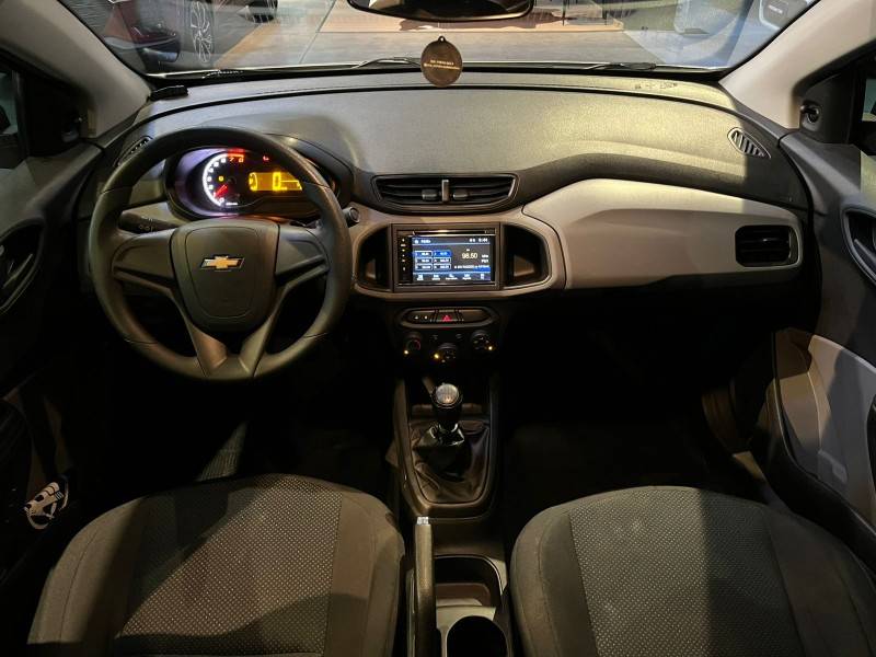 CHEVROLET - PRISMA - 2017/2018 - Prata - R$ 52.900,00
