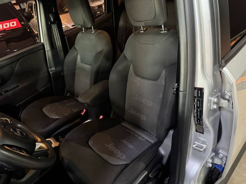 JEEP - RENEGADE - 2017/2017 - Prata - R$ 74.900,00