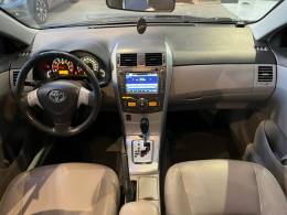 TOYOTA - COROLLA - 2011/2012 - Preta - R$ 66.900,00