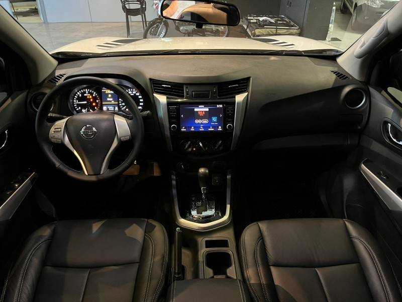 NISSAN - FRONTIER - 2021/2022 - Branca - R$ 158.900,00