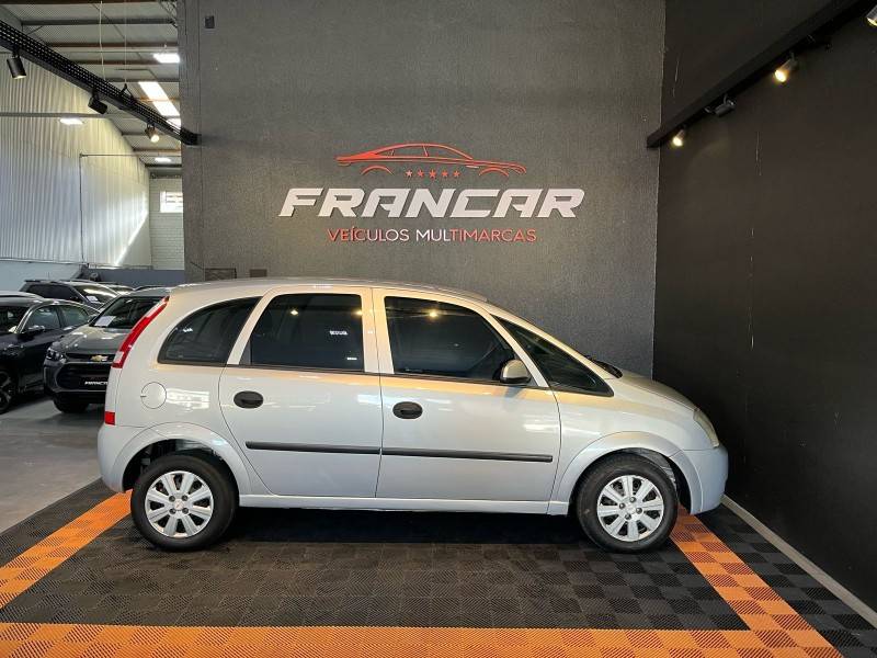 CHEVROLET - MERIVA - 2003/2004 - Prata - R$ 26.900,00