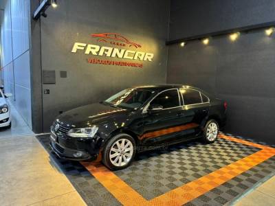 VOLKSWAGEN - JETTA - 2012/2012 - Preta - R$ 59.900,00