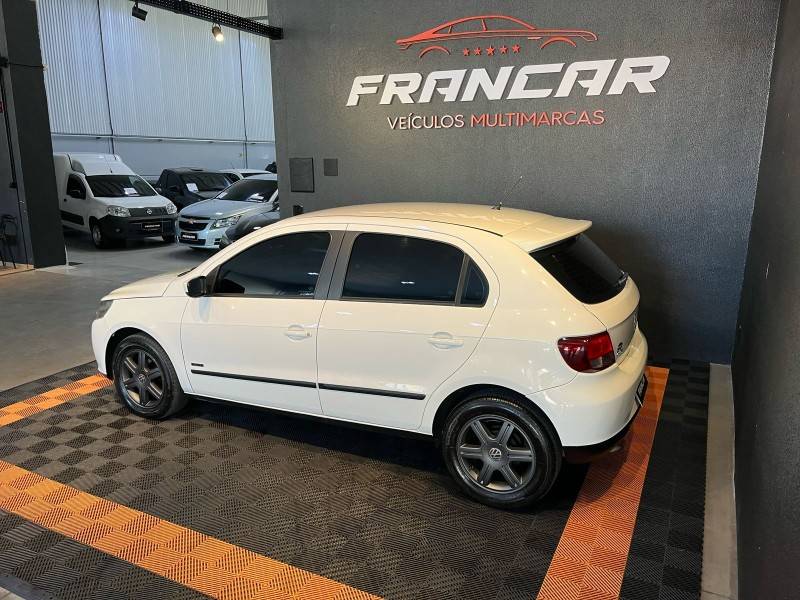 VOLKSWAGEN - GOL - 2009/2010 - Branca - R$ 36.900,00