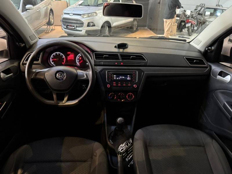 VOLKSWAGEN - VOYAGE - 2017/2017 - Branca - R$ 44.900,00