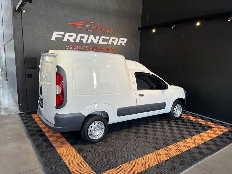 FIAT - FIORINO - 2020/2021 - Branca - R$ 83.900,00