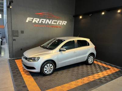 VOLKSWAGEN - GOL - 2013/2014 - Prata - R$ 39.900,00