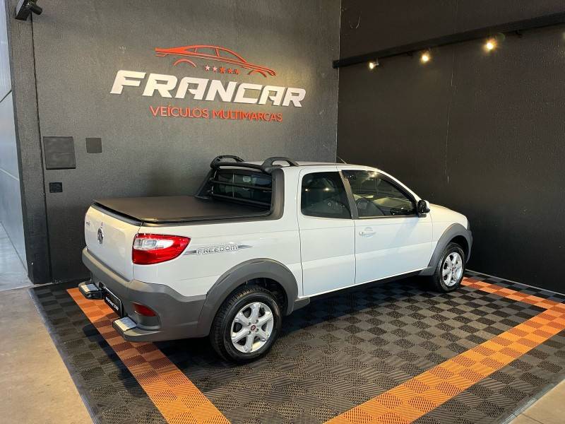 FIAT - STRADA - 2018/2019 - Branca - R$ 82.900,00