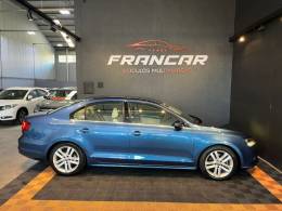 VOLKSWAGEN - JETTA - 2017/2017 - Azul - R$ 98.900,00