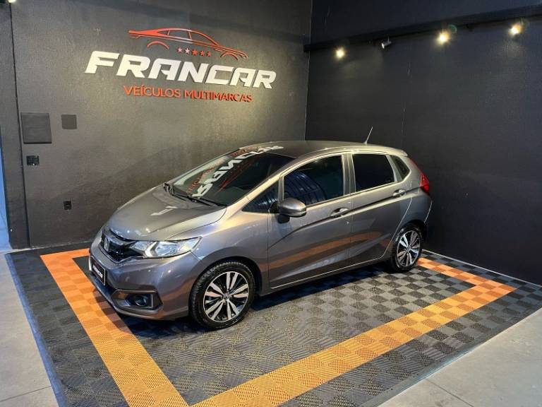 HONDA - FIT - 2019/2020 - Cinza - R$ 87.900,00
