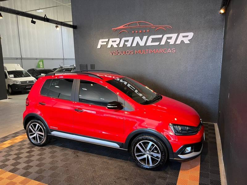 VOLKSWAGEN - FOX - 2019/2019 - Vermelha - R$ 67.900,00