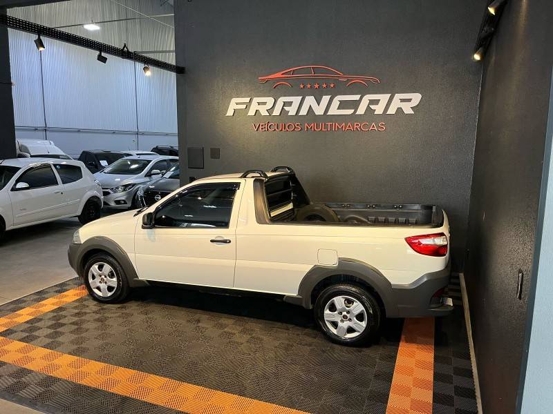 FIAT - STRADA - 2013/2014 - Branca - R$ 48.900,00
