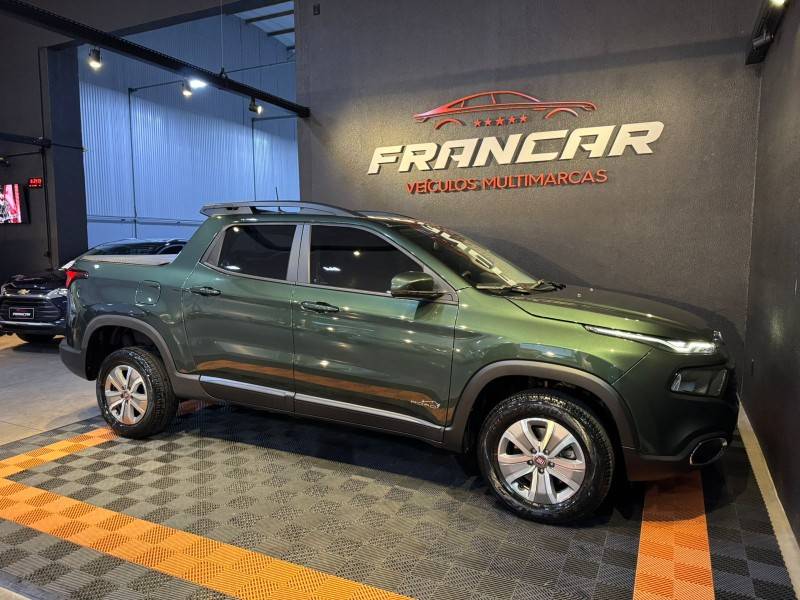 FIAT - TORO - 2017/2018 - Verde - R$ 93.900,00