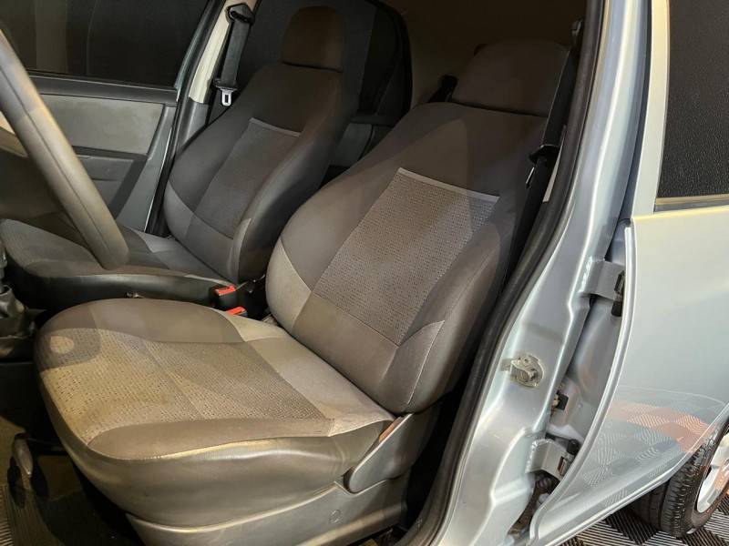 CHEVROLET - CELTA - 2012/2012 - Prata - R$ 29.900,00