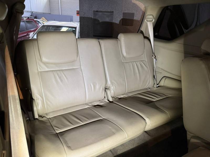 TOYOTA - HILUX SW4 - 2011/2012 - Prata - R$ 139.900,00