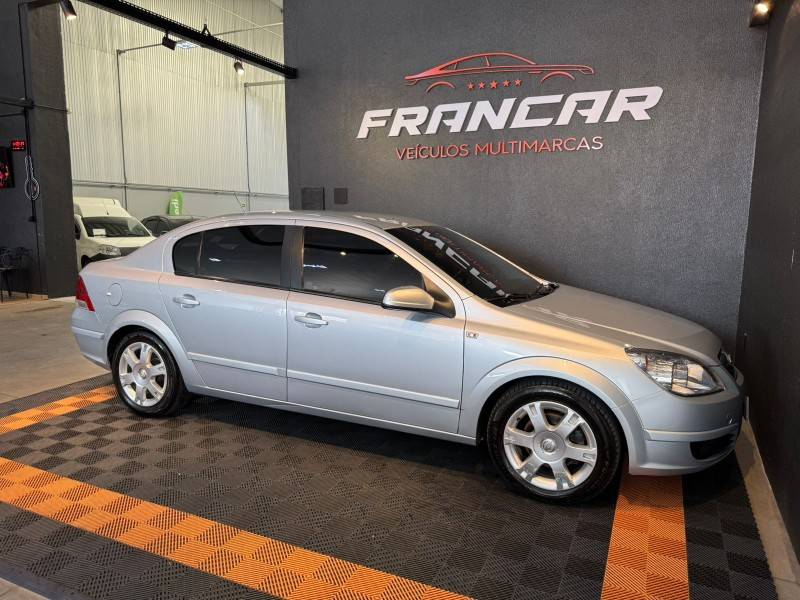 CHEVROLET - VECTRA - 2007/2007 - Prata - R$ 39.900,00