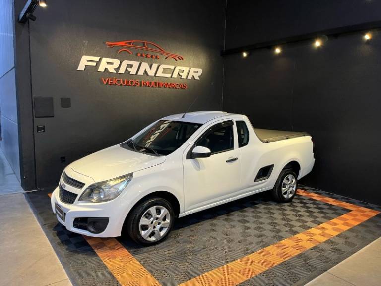 CHEVROLET - MONTANA - 2013/2014 - Branca - R$ 47.900,00